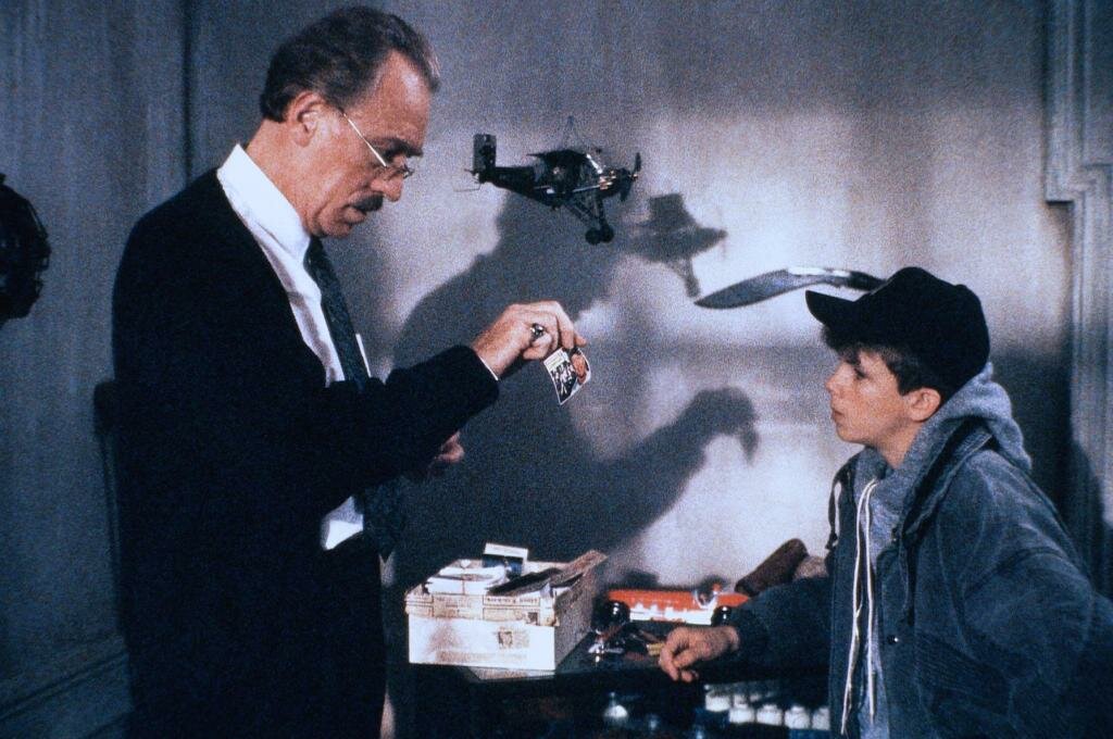Кадр из фильма Needful Things (1993)